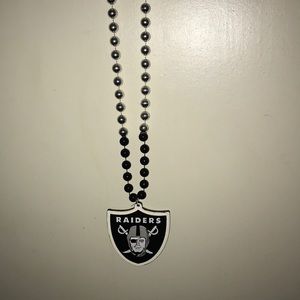 A raiders beads necklace ⚫️⚪️